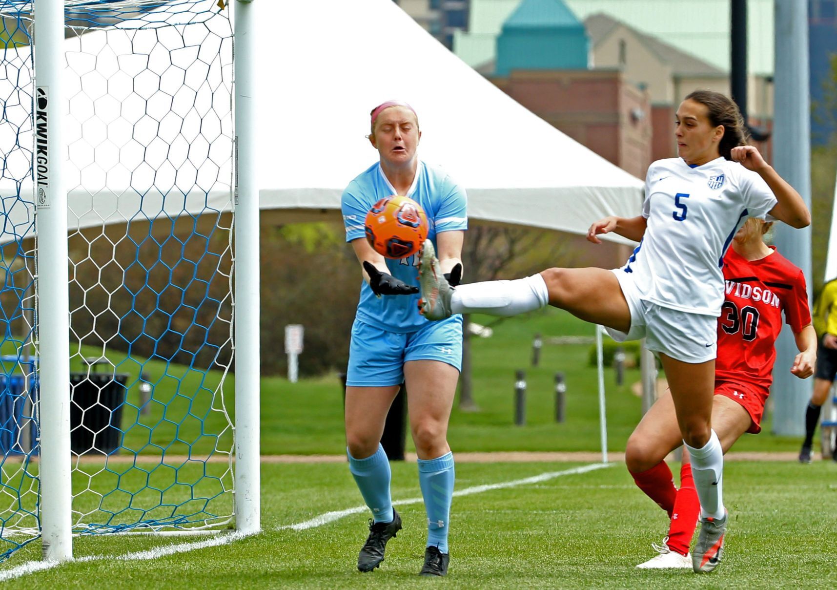 St. Louis University 2, Davidson College 1
